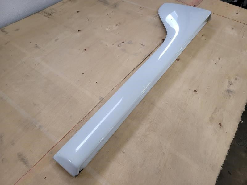 2006 YUKONXL15 DENALI LH DRIVER REAR DOOR MOULDING 1190 - image 3