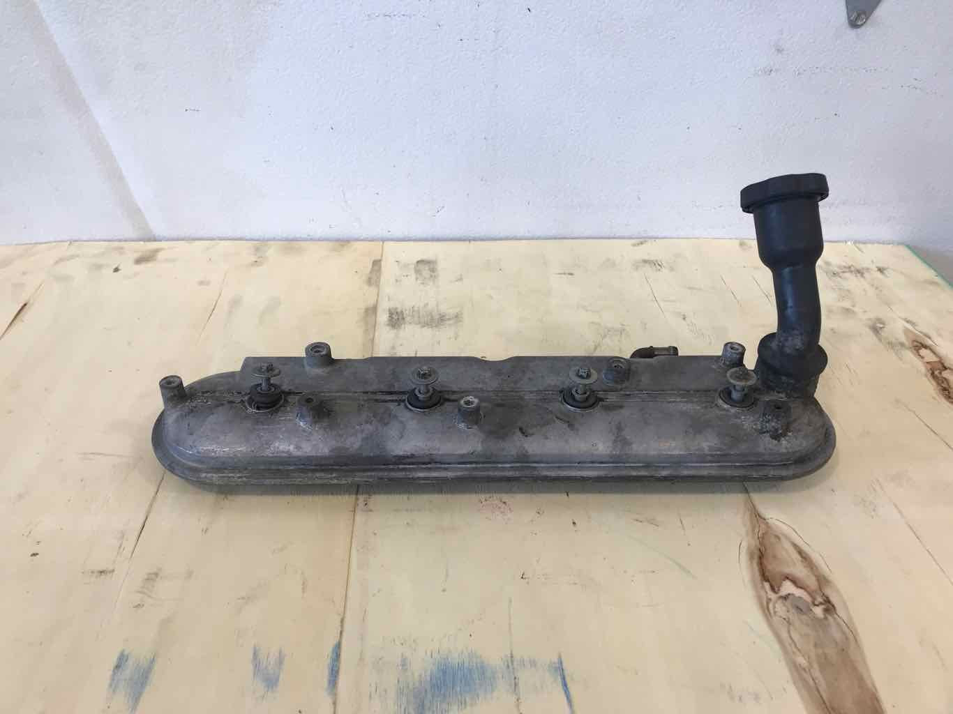 2005 SILVRDO15 RH VALVE COVER 12561821 1221 - image 4