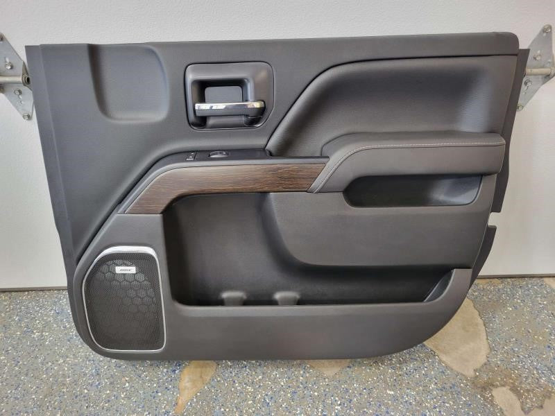 2018 SIERDEN15 RH FRONT PASSENGER DOOR TRIM PANEL, 1244 - image 1