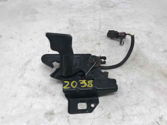 2013 ESCALADE OEM HOOD LATCH 25816904 1267 - image 1
