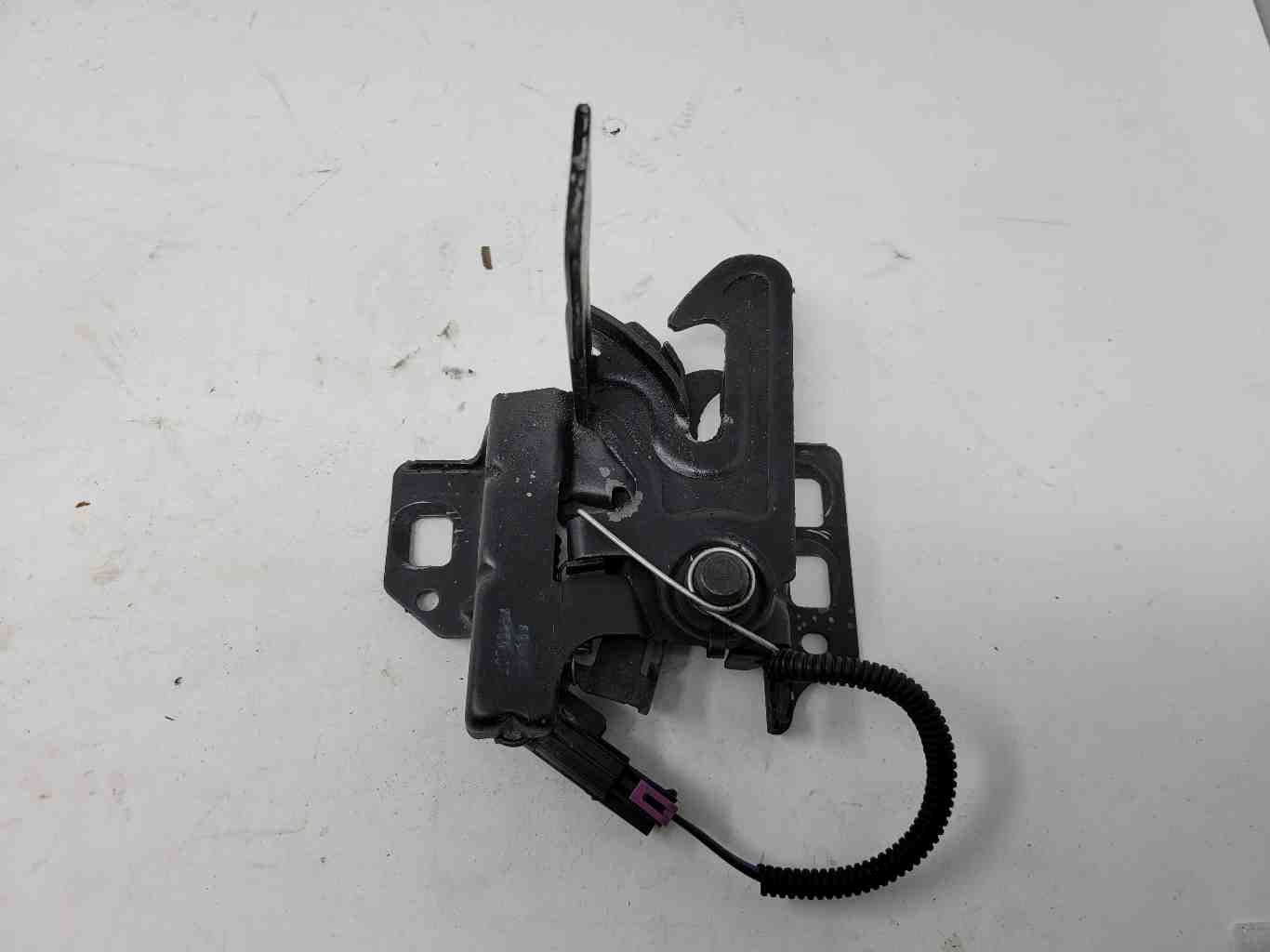 2009 YUKONXL15 HOOD LATCH W/SENSOR 20761108 1268 - image 1