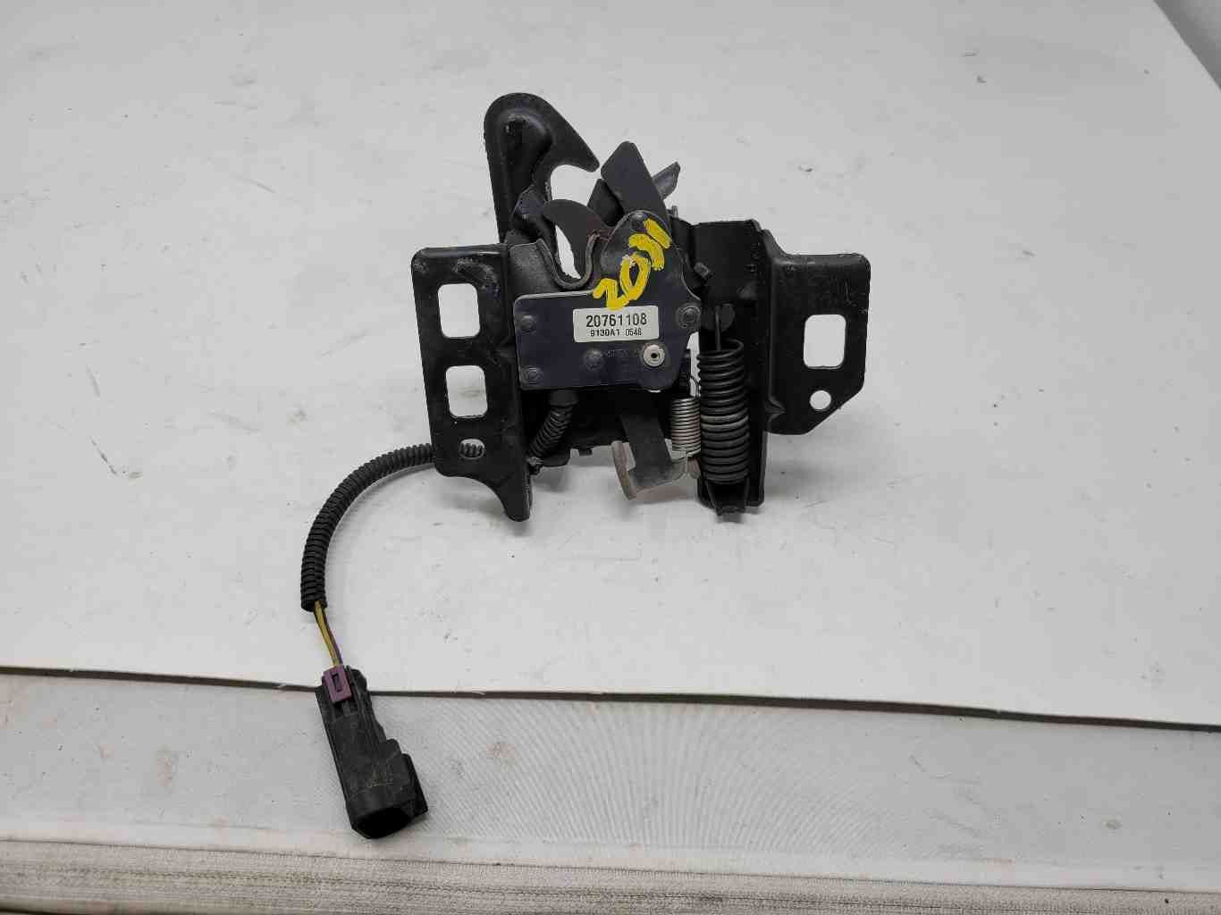 2009 YUKONXL15 HOOD LATCH W/SENSOR 20761108 1268 - image 2