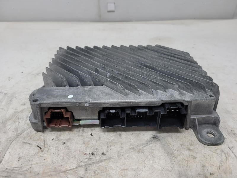 2015 YUKON BOSE AMP 23183710 1304 - image 1