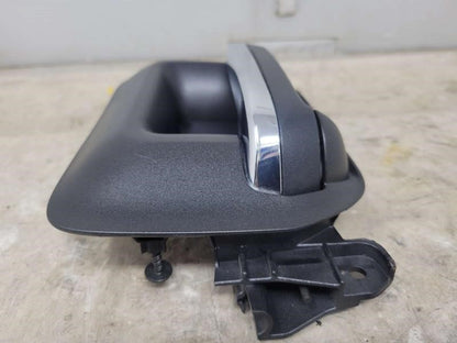 2017 SILVRDO15 LH DRIVER REAR DOOR HANDLE 13590554 1310 - image 5