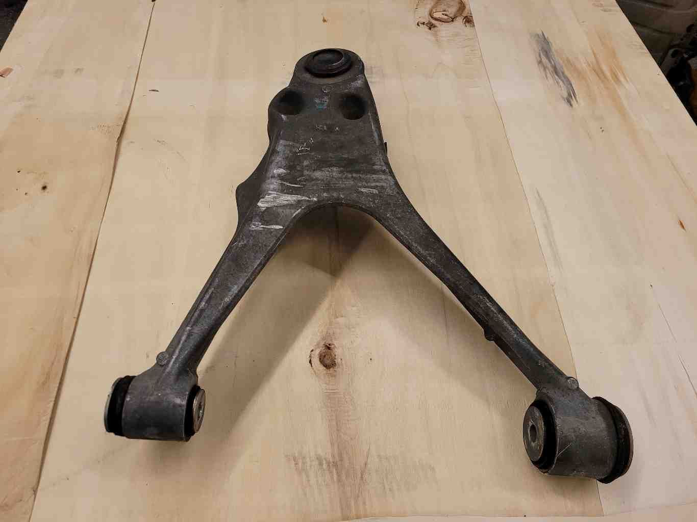 2007 CORVETTE RH FRONT LOWER CONTROL ARM 54K 1330 - image 5