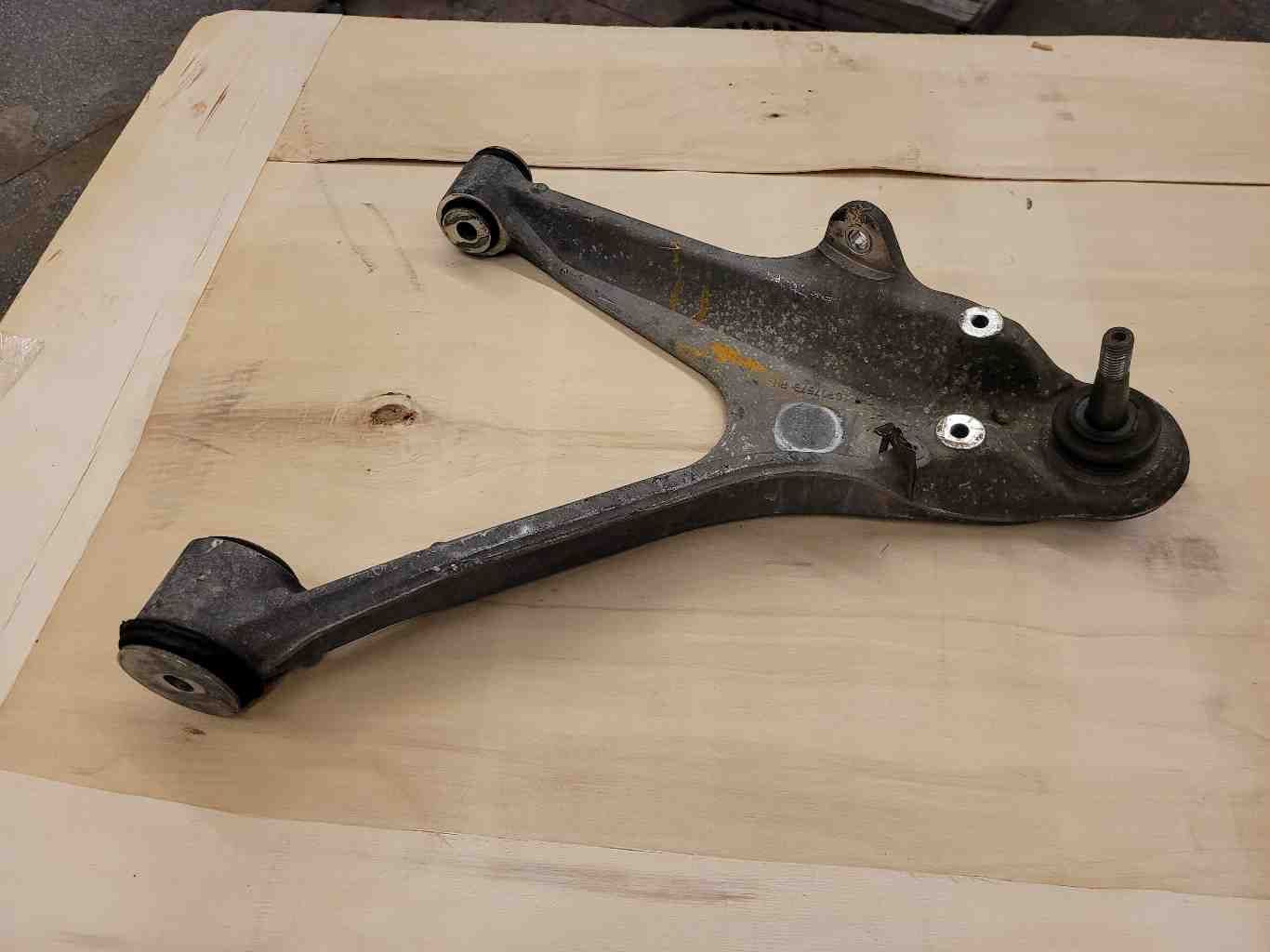 2007 CORVETTE LH DRIVER FRONT LOWER CONTROL ARM 54K MILES 1331 - image 3