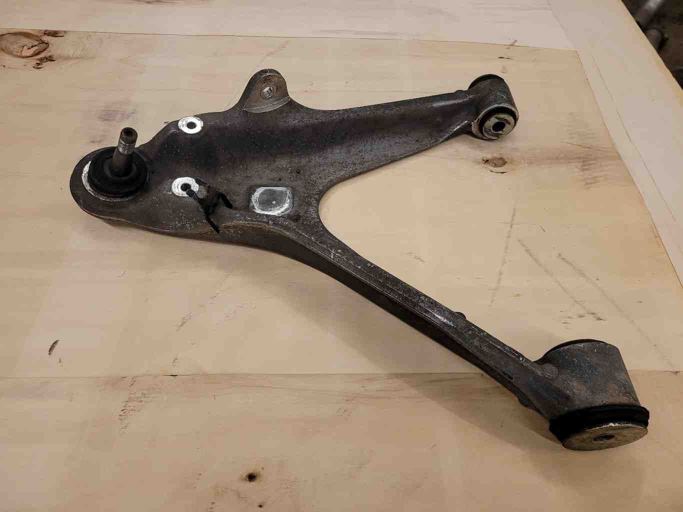 2007 CORVETTE LH FRONT LOWER CONTROL ARM 88K 1332 - image 1