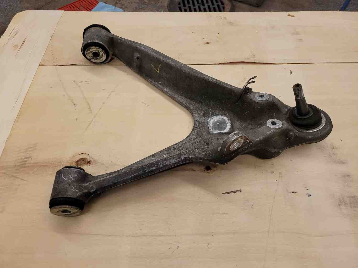 2007 CORVETTE LH FRONT LOWER CONTROL ARM 88K 1332 - image 3