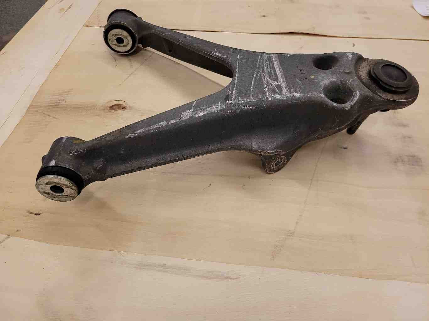 2007 CORVETTE RH FRONT LOWER CONTROL ARM 88K MI 1333 - image 5