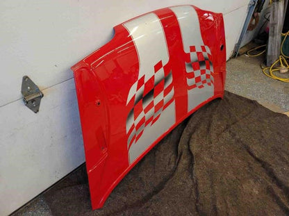 2002 CAMARO RED, 35TH ANNIV STRIPES, NO SPOILER 1344 - image 2