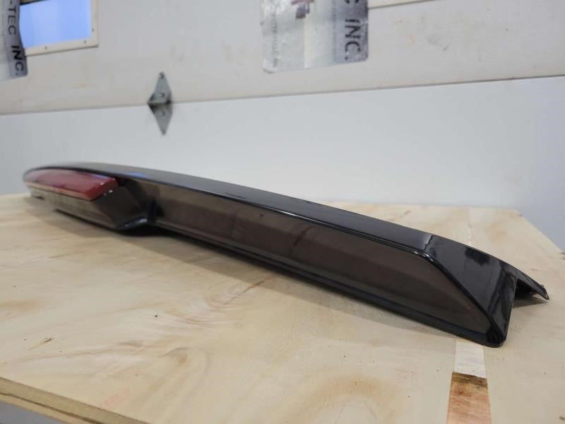 2010 YUKONXL15 THIRD BRAKE LIGHT WITH BLACK SPOILER 1370 - image 2