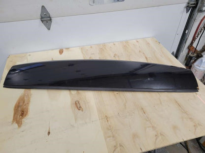 2010 YUKONXL15 THIRD BRAKE LIGHT WITH BLACK SPOILER 1370 - image 4