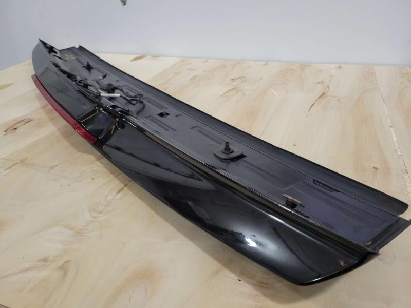 2010 YUKONXL15 THIRD BRAKE LIGHT WITH BLACK SPOILER 1370 - image 9