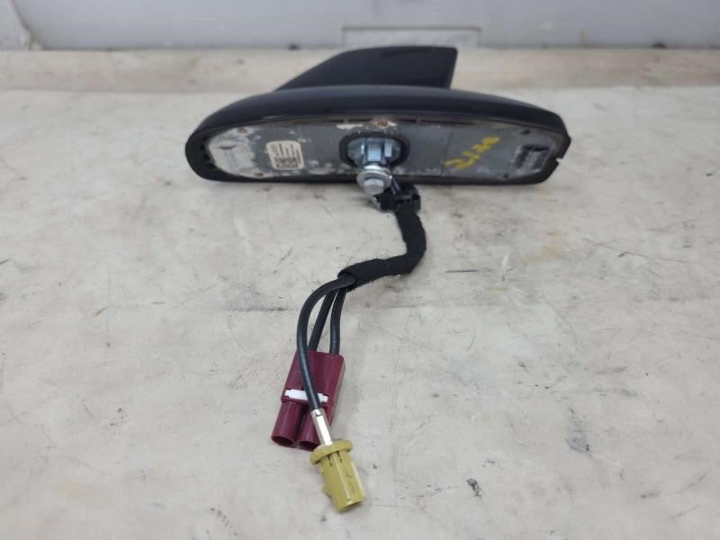 2016 ESCALADE 23258459 SHARK FIN ANTENNA 1374 - image 4