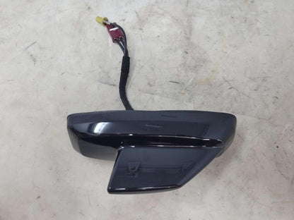 2016 ESCALADE 23258459 SHARK FIN ANTENNA 1374 - image 6