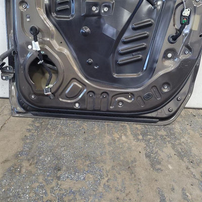 2019 SIERRA150 RH PASSENGER REAR DOOR SCORPION META 1399 - image 11