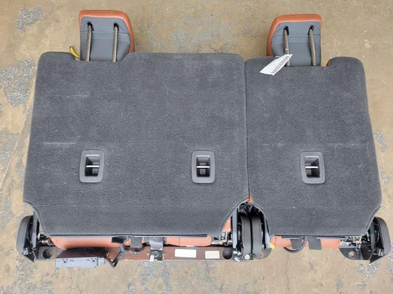 2015 ESCALAESV 3RD ROW POWER FOLDING SEATS VECCHIO 1421 - image 9