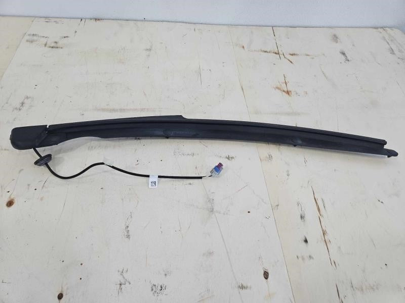 2010 YUKONXL15 22840999 RH PASSENGER LIFTGATE ANTI 156 - image 1