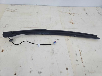 2010 YUKONXL15 22840999 RH PASSENGER LIFTGATE ANTI 156 - image 1