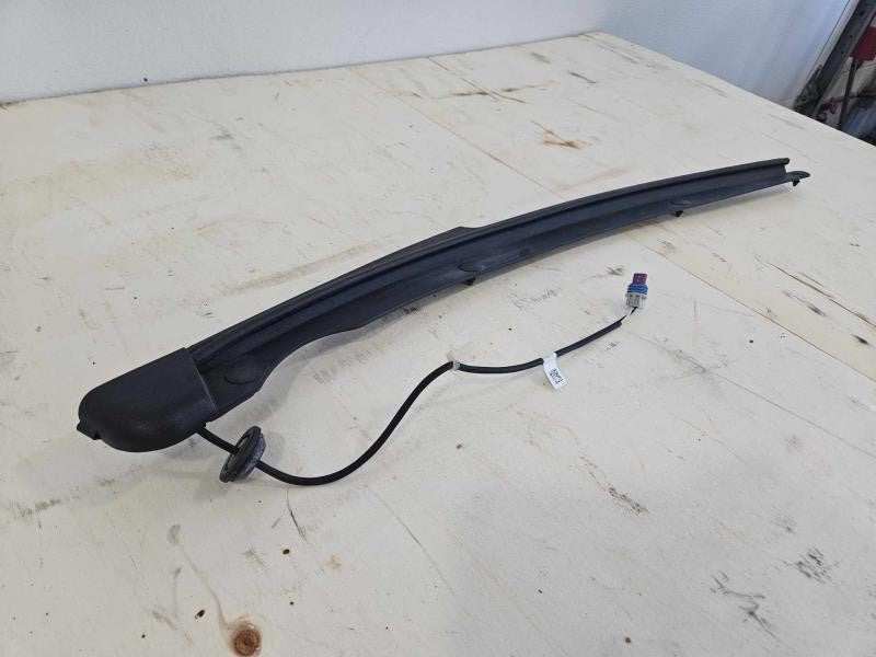 2010 YUKONXL15 22840999 RH PASSENGER LIFTGATE ANTI 156 - image 3
