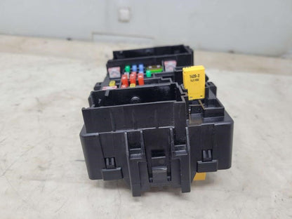 2016 ESCALADE 23418064 RH DASH FUSE BOX JUNCTION P 1572 - image 4