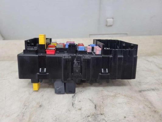 2016 ESCALADE 23418063 LH DASH FUSE BOX JUNCTION P 1573 - image 2