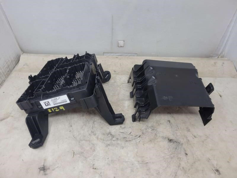 2019 ESCALAESV LH DASH JUNCTION BLOCK FUSE PANEL 84 1576 - image 3