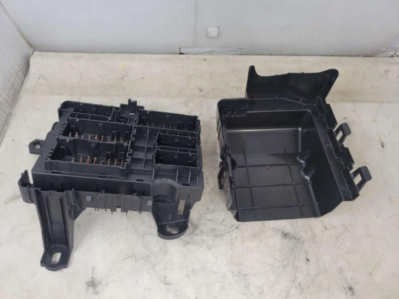2019 ESCALAESV LH DASH JUNCTION BLOCK FUSE PANEL 84 1576 - image 4