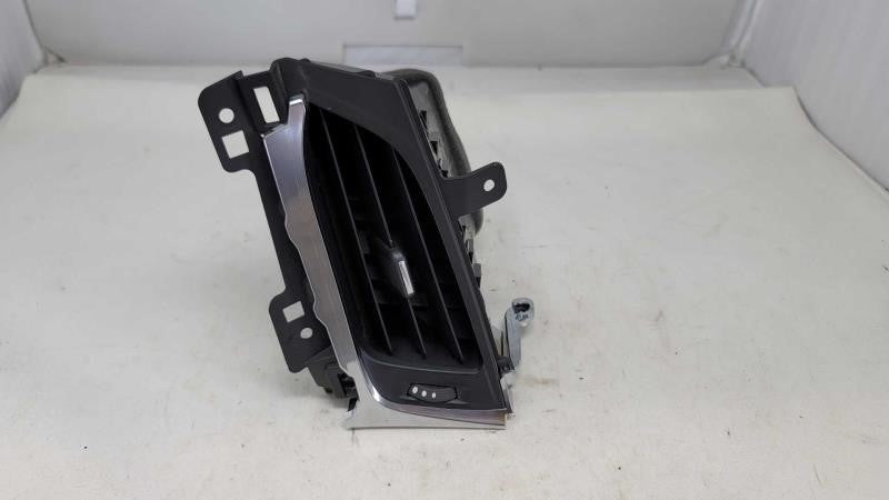 2015 ESCALAESV RH OUTER DASH VENT 22946836 1601 - image 1