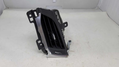 2015 ESCALAESV RH OUTER DASH VENT 22946836 1601 - image 1
