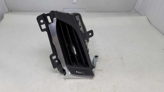 2015 ESCALAESV RH OUTER DASH VENT 22946836 1601 - image 1