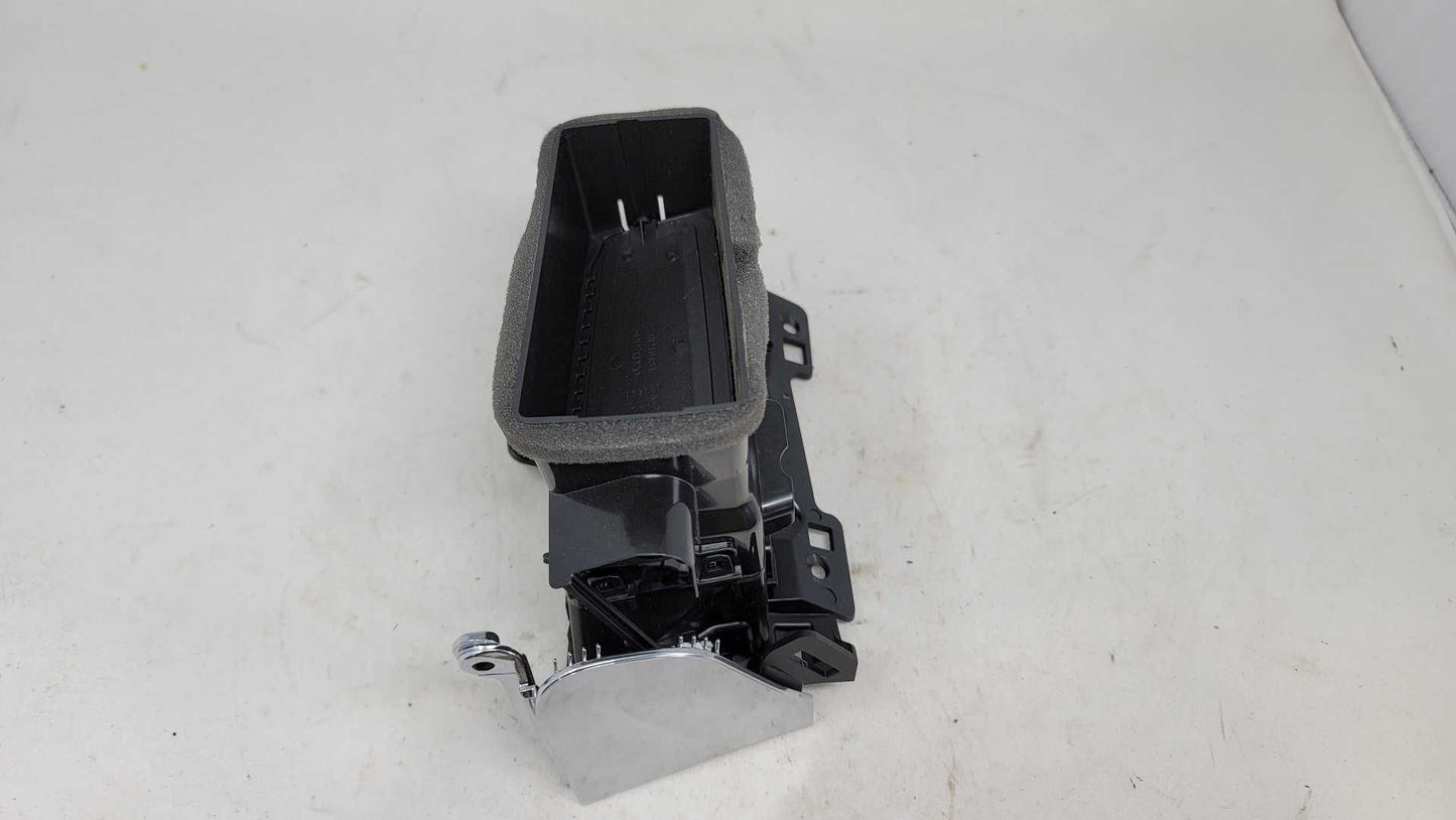 2015 ESCALAESV RH OUTER DASH VENT 22946836 1601 - image 4