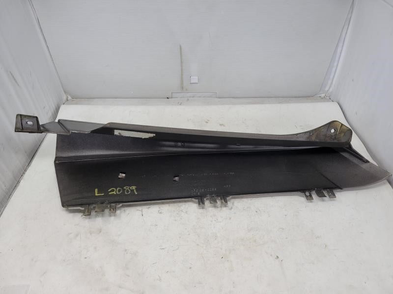 2014 ESCALAESV LH D PILLAR APPLIQUE MAGNA STEEL MET 1619 - image 5