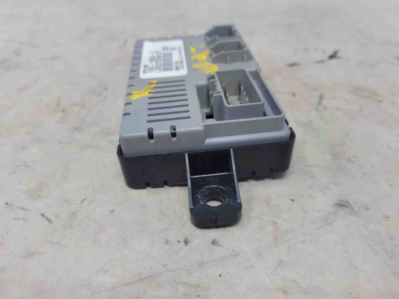 2010 ESCALADE PASSENGER SEAT HEATED COOLED SEAT MO 1624 - image 5