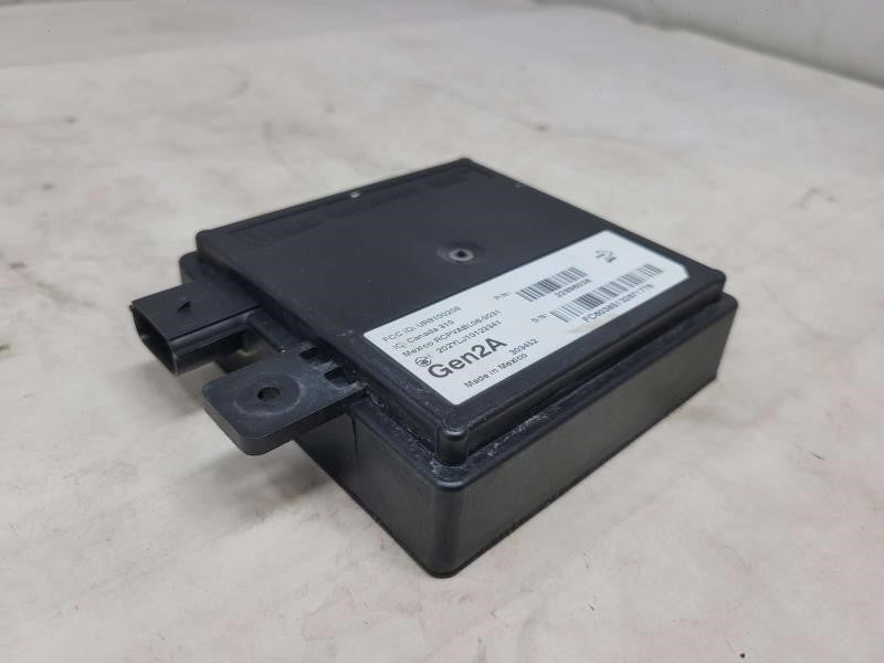 2014 ESCALADE REAR OBJECT DETECTION SENSOR 2289603 1628 - image 2