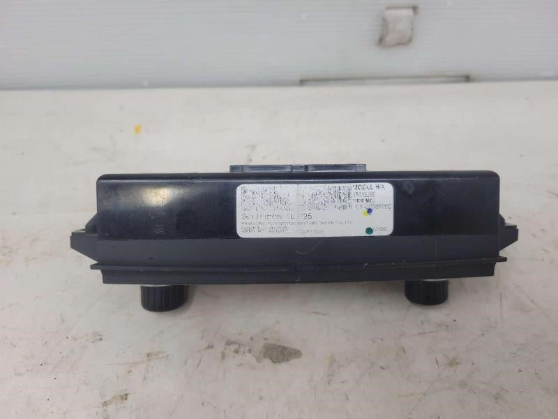 2007 EXT 15112299 CENTER CONSOLE REAR AUDIO C 1631 - image 5