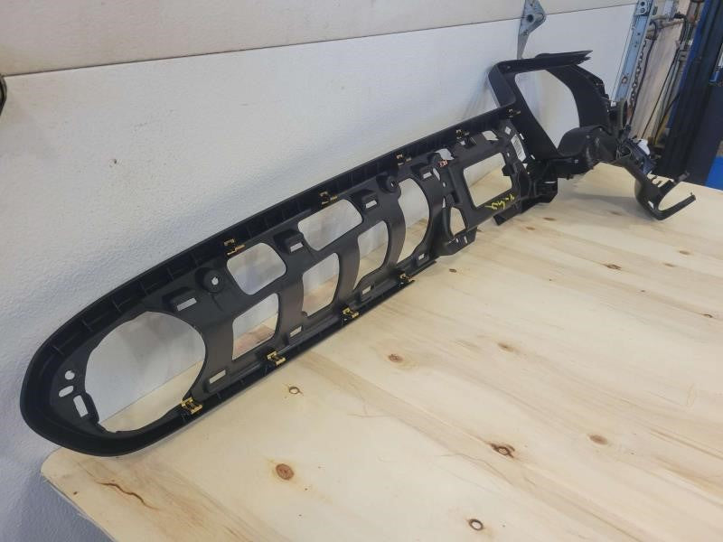 2020 CAMARO DASH CLUSTER RADIO BEZEL WITH START 1655 - image 9