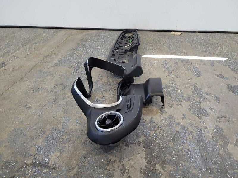 2017 CAMARO RADIO DASH CLUSTER BEZEL SURROUND TR 1661 - image 5