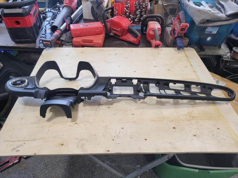 2018 CAMARO CLUSTER RADIO DASH BEZEL TRIM 842258 1668 - image 1