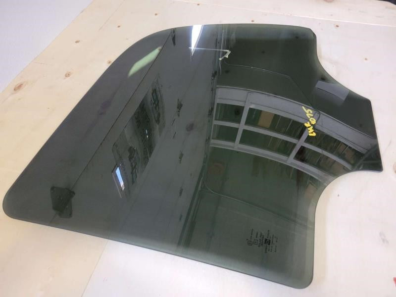 2003 ESCALADE LH DRIVER REAR DOOR GLASS WINDOW 1726 - image 3