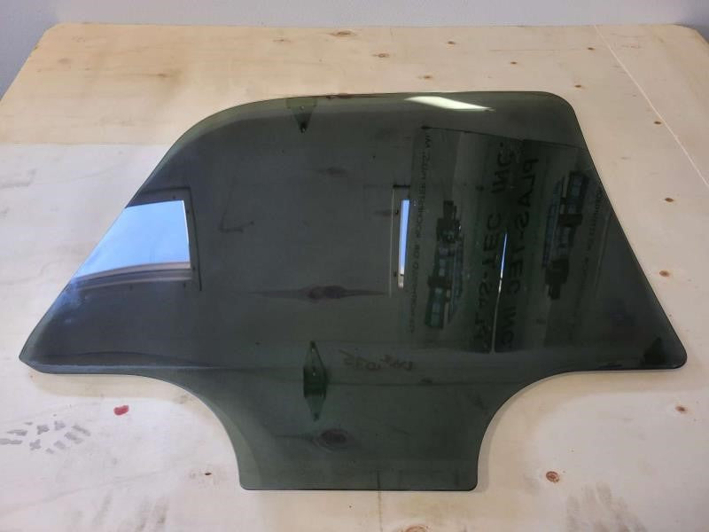 2003 ESCALADE LH DRIVER REAR DOOR GLASS WINDOW 1726 - image 4