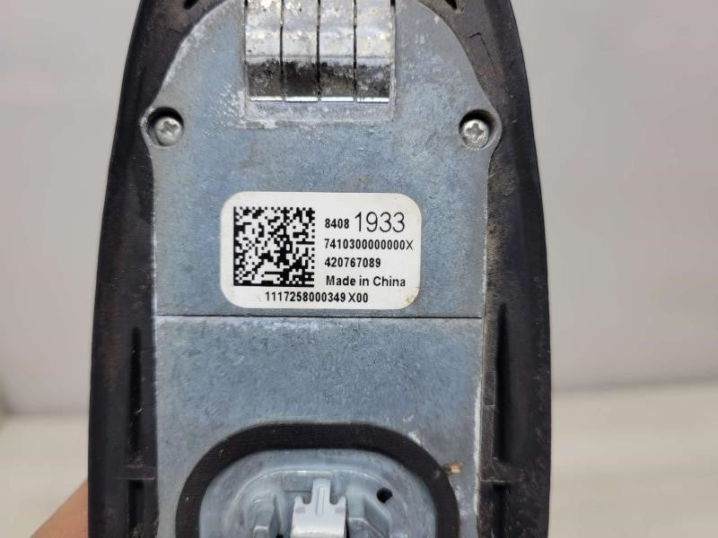 2018 SIERDEN15 SHARK FIN ANTENNA 84081933 GRAPHITE 1751 - image 9