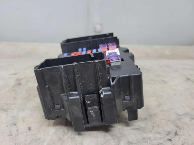 2017 SILVRDO15 23459422 LH DASH FUSE BOX JUCTION BL 1843 - image 4