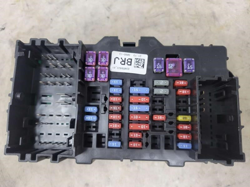 2017 SILVRDO15 23459422 LH DASH FUSE BOX JUCTION BL 1843 - image 5