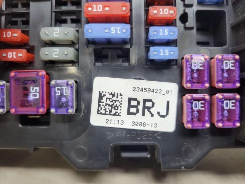 2017 SILVRDO15 23459422 LH DASH FUSE BOX JUCTION BL 1843 - image 7