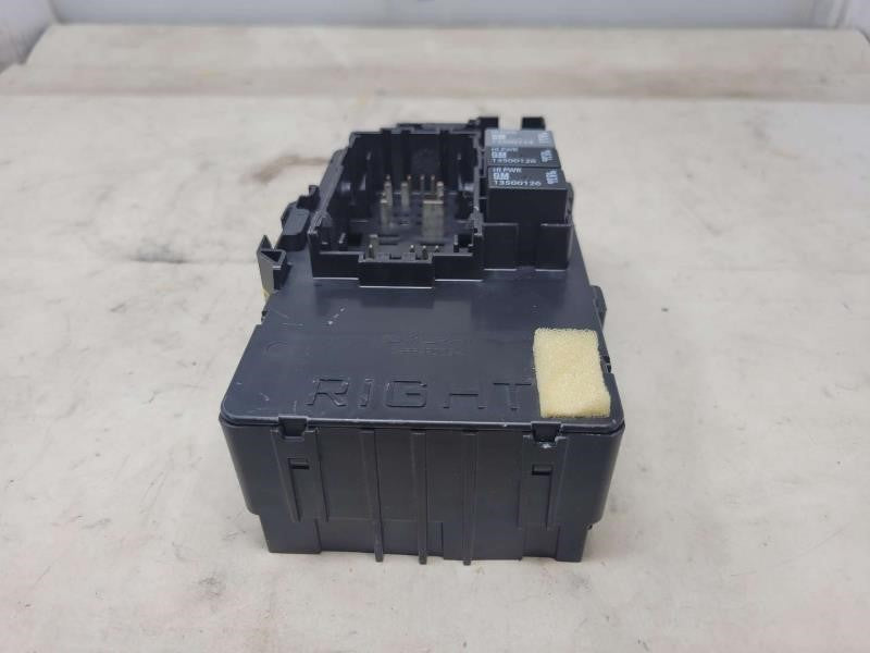 2018 SILVRDO15 RH PASSENGER DASH FUSE BOX JUNCTION 1847 - image 4