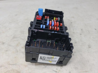 2015 YUKON 23200660 DASH FUSE JUNCTION BLOCK 1862 - image 3