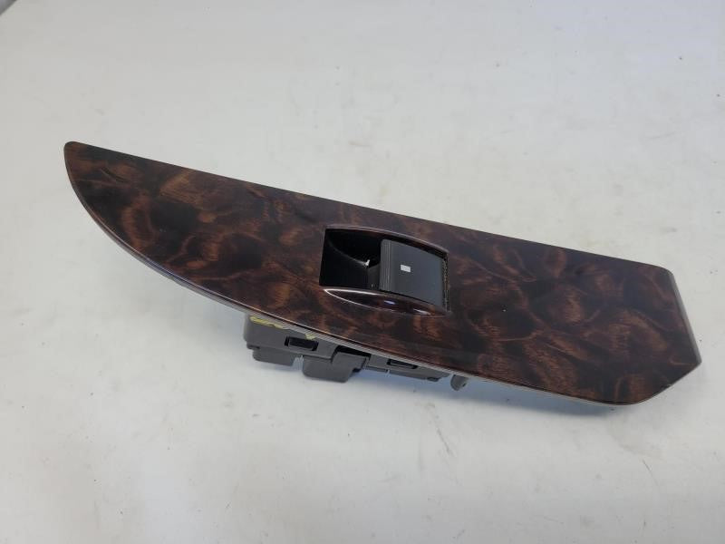 2013 YUKON RH REAR WINDOW SWITCH, DENALI TRIM 1874 - image 3