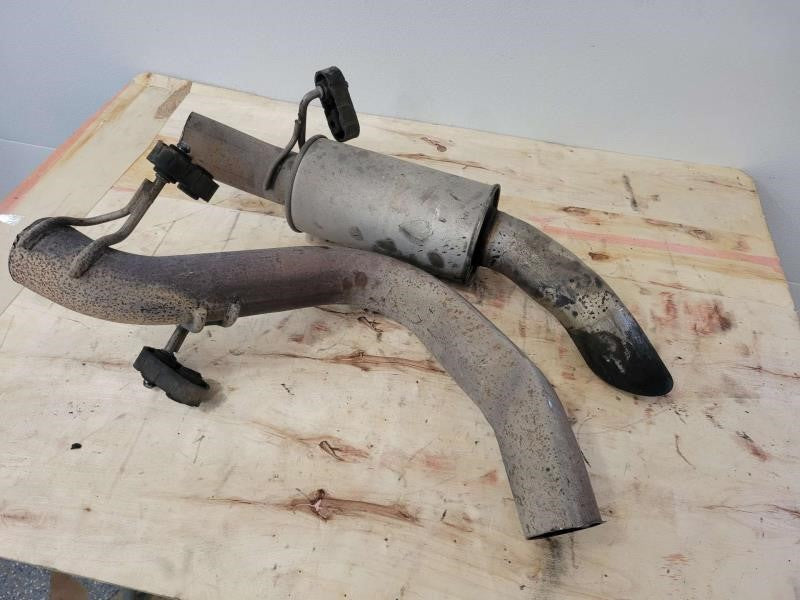 2015 ESCALAESV EXHAUST TAIL PIPE & RESONATOR, SHIPS 1906 - image 4