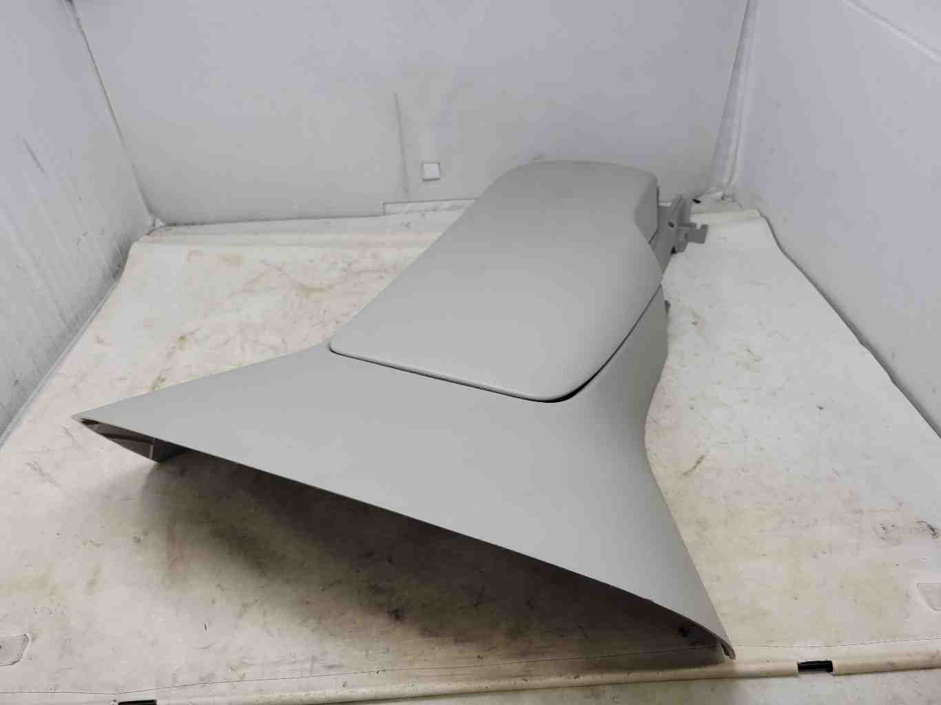 2011 CORVETTE CENTER CONSOLE, LIGHT TITANIUM (GREY 1917 - image 6